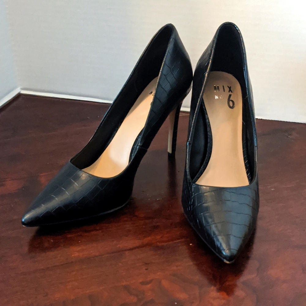 Mix No. 6 black animal skin print heels